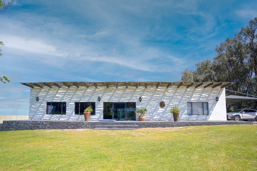 5 Bedroom Property for Sale in Morning Star Western Cape
